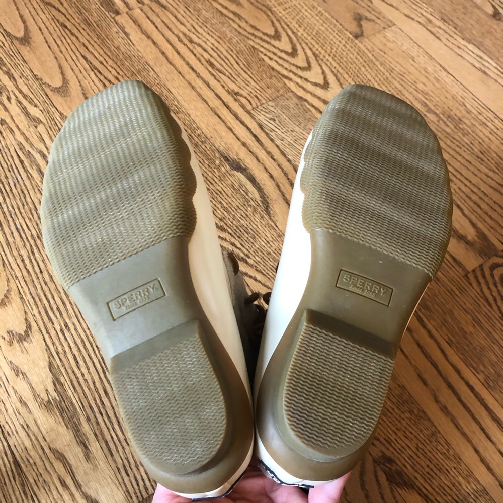 Sperry Saltwater Duck Boots Cream - Picture 4 of 11